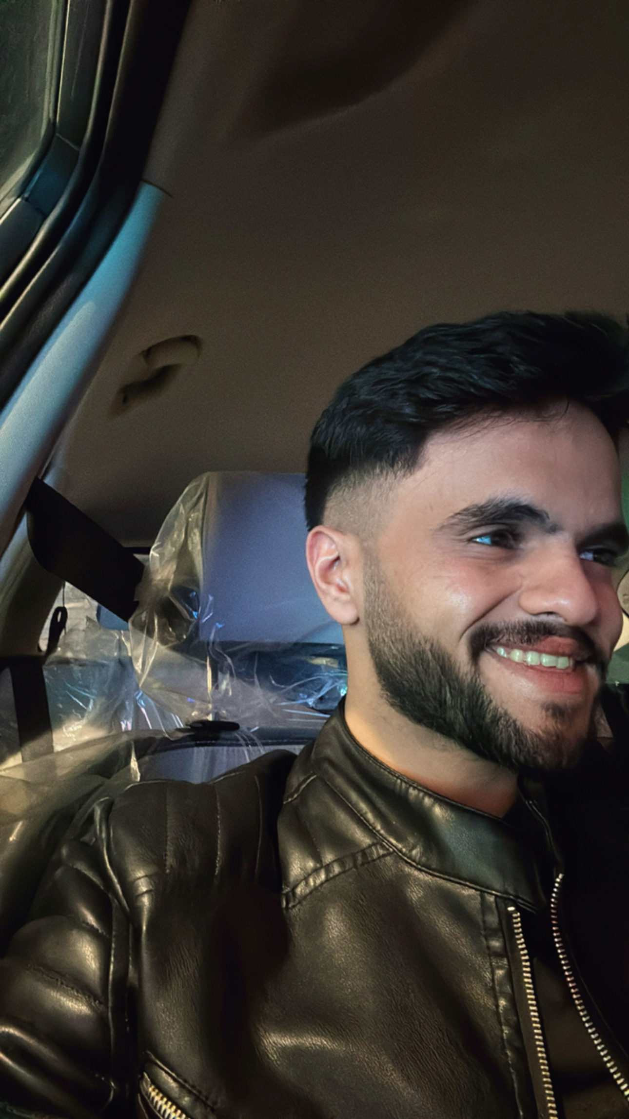 المودل / مشعل  العنزي 