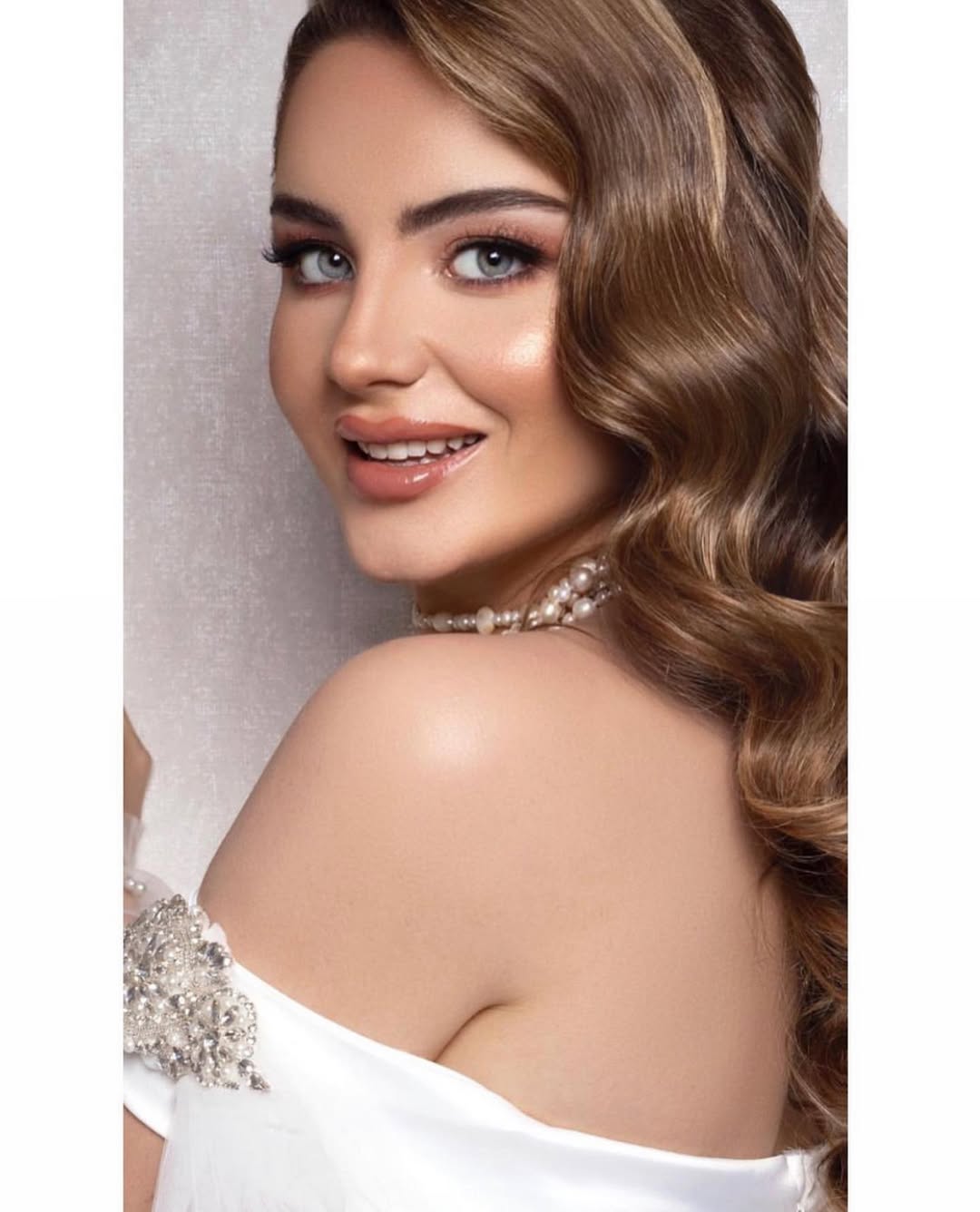المودل / Maryna karpeka