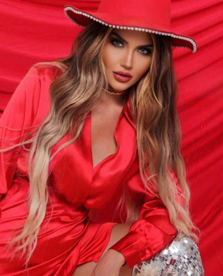 ../modelsfile/72a92bd7-135b-49de-b092-b9b5a3f13101.jpeg