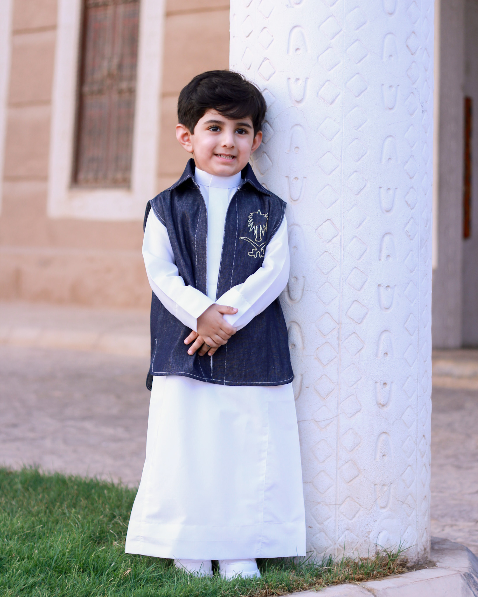 المودل / أوس  