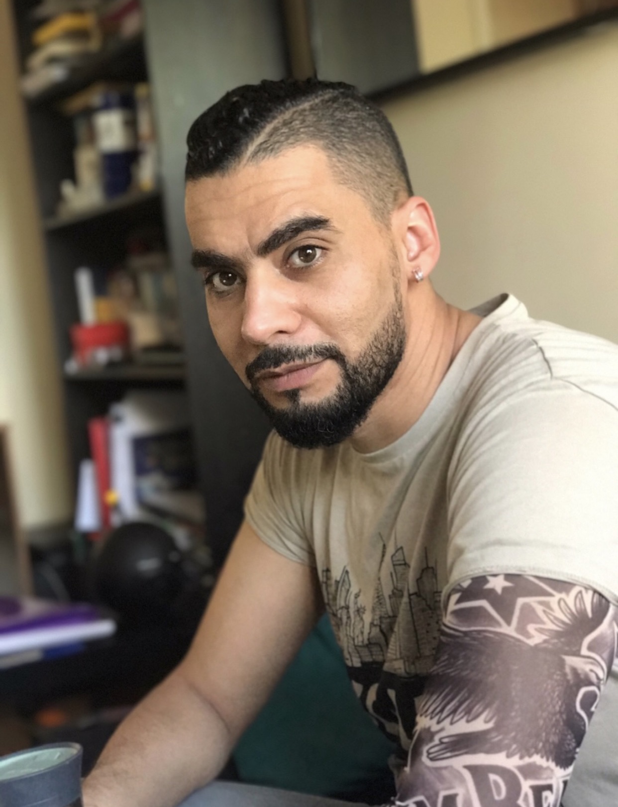 المودل / فواز حسن