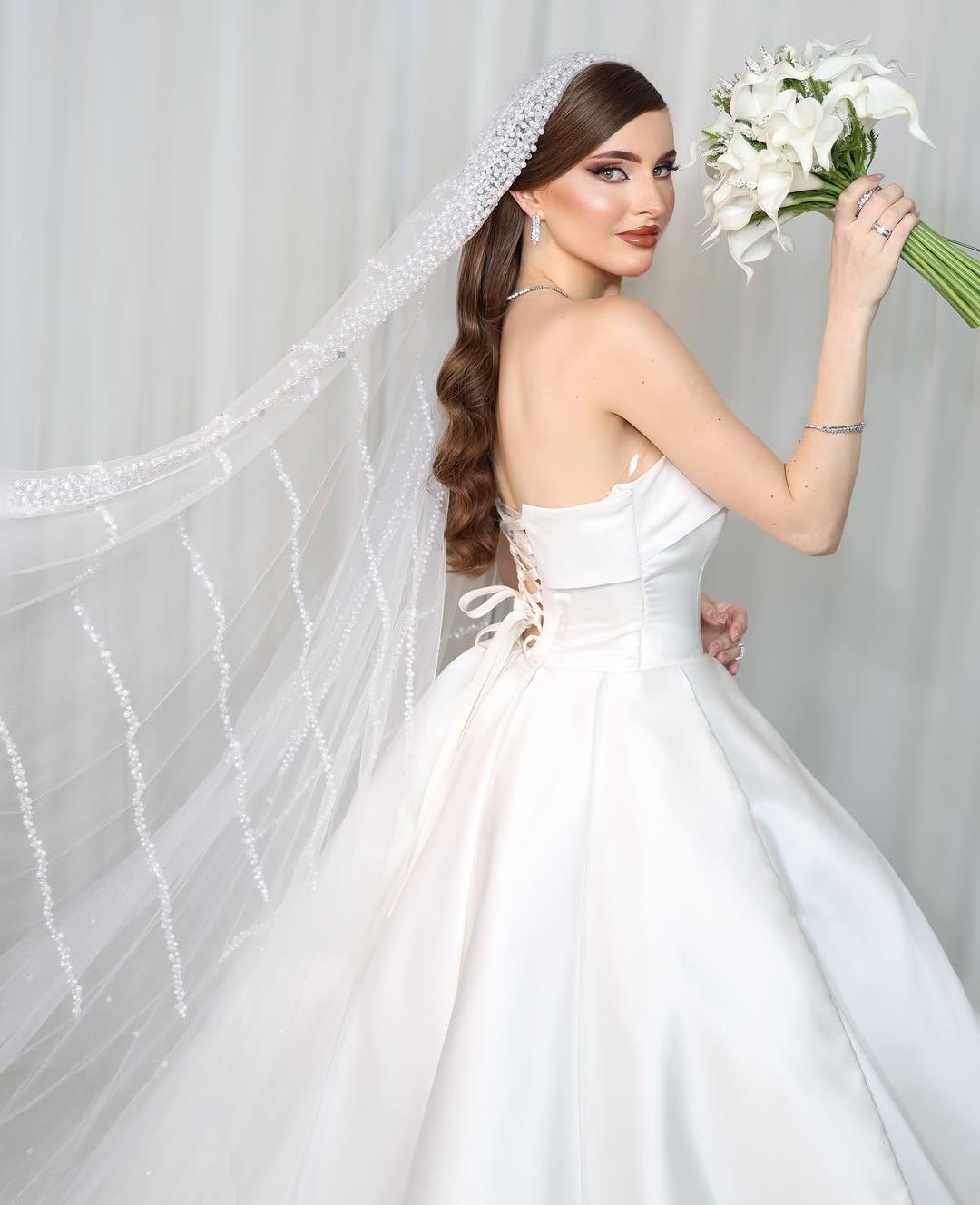 ../modelsfile/model_396_681cb68b16529.jpg