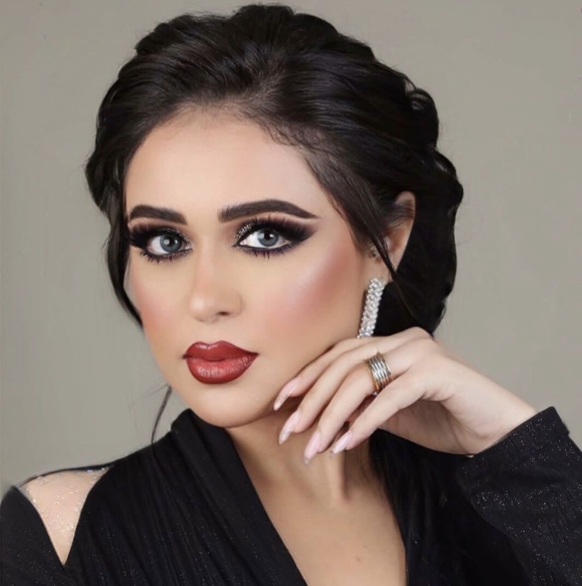 المودل / Maria Tolaimane