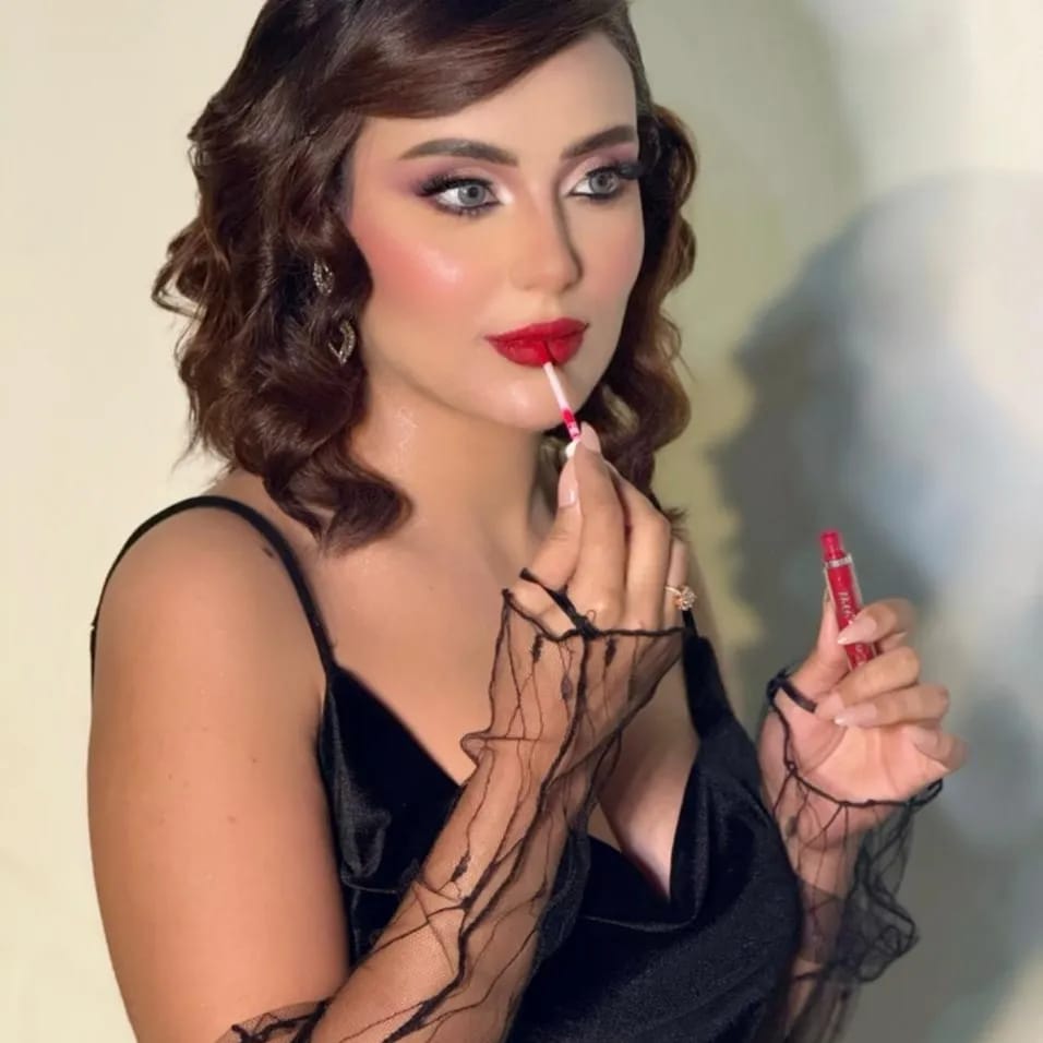 المودل / قمر شعبان