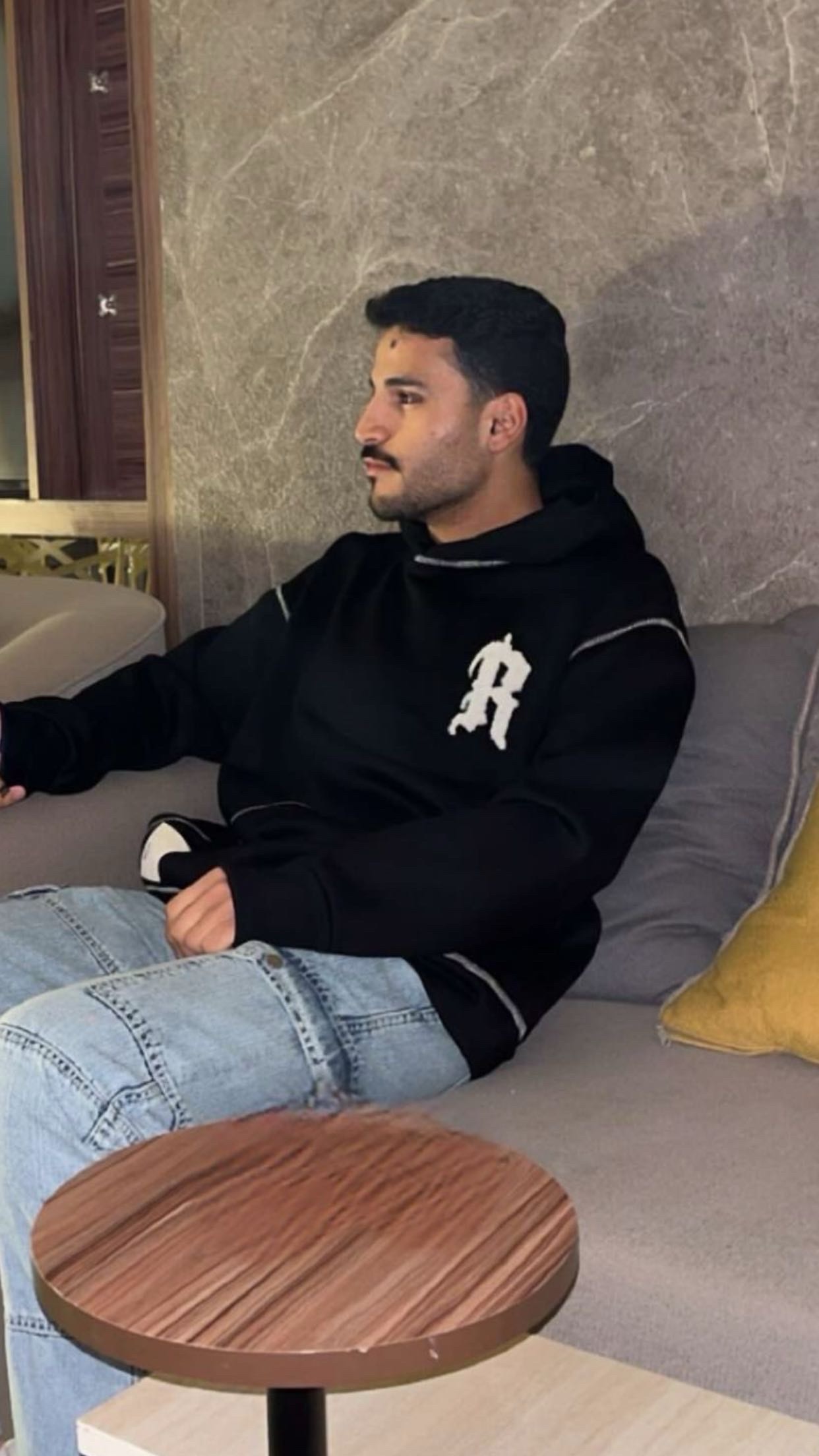 المودل / OTHMAN .