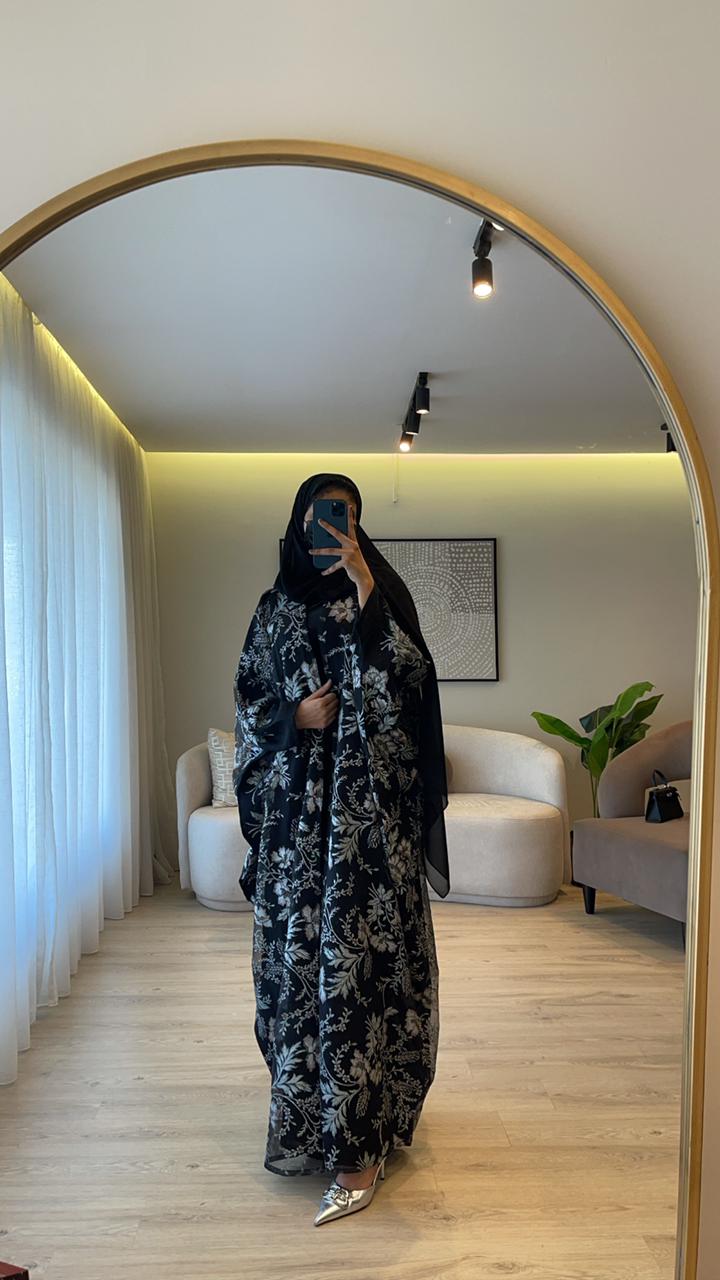 المودل / نوف  —