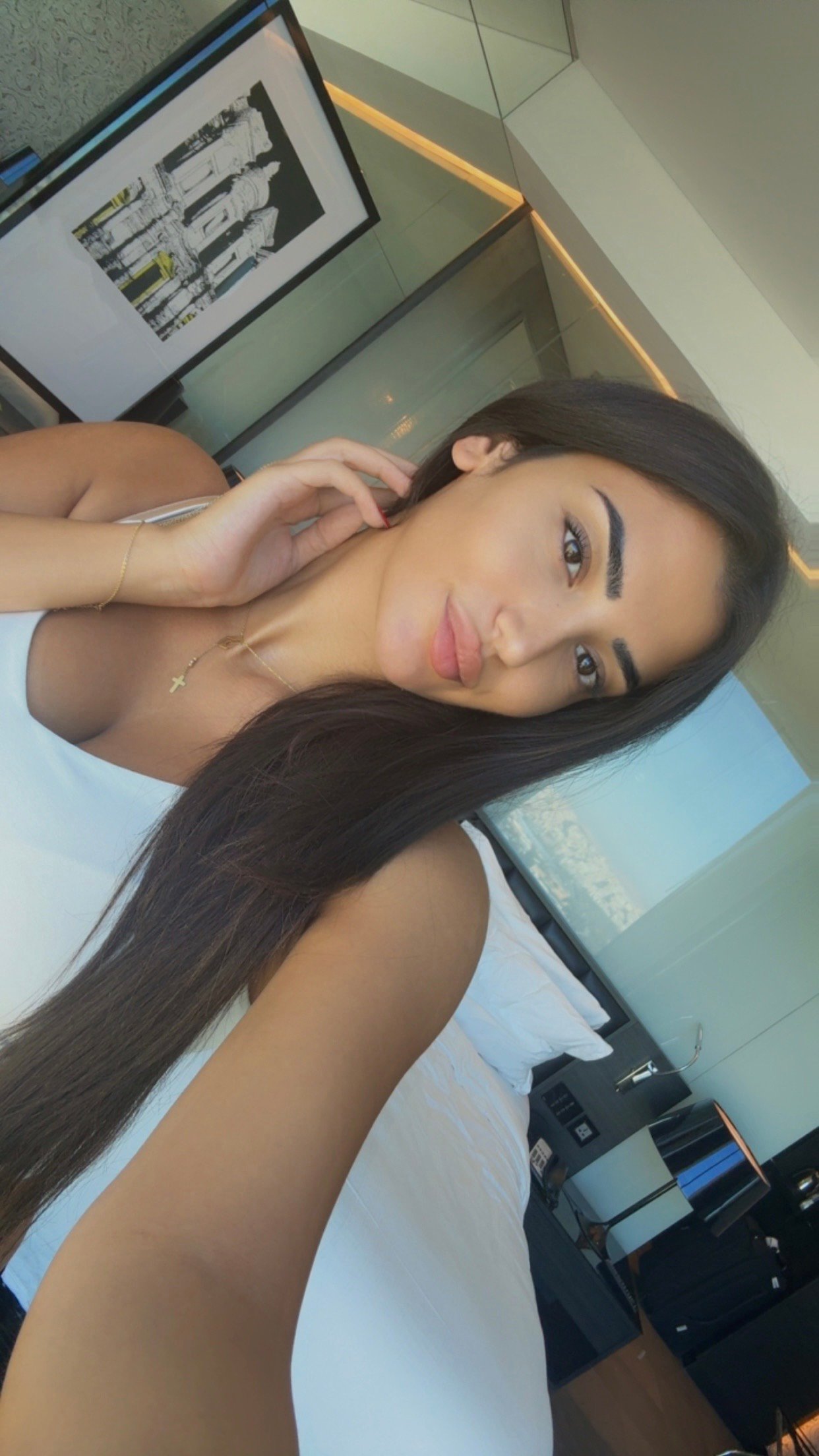 المودل / Lara Zogheib