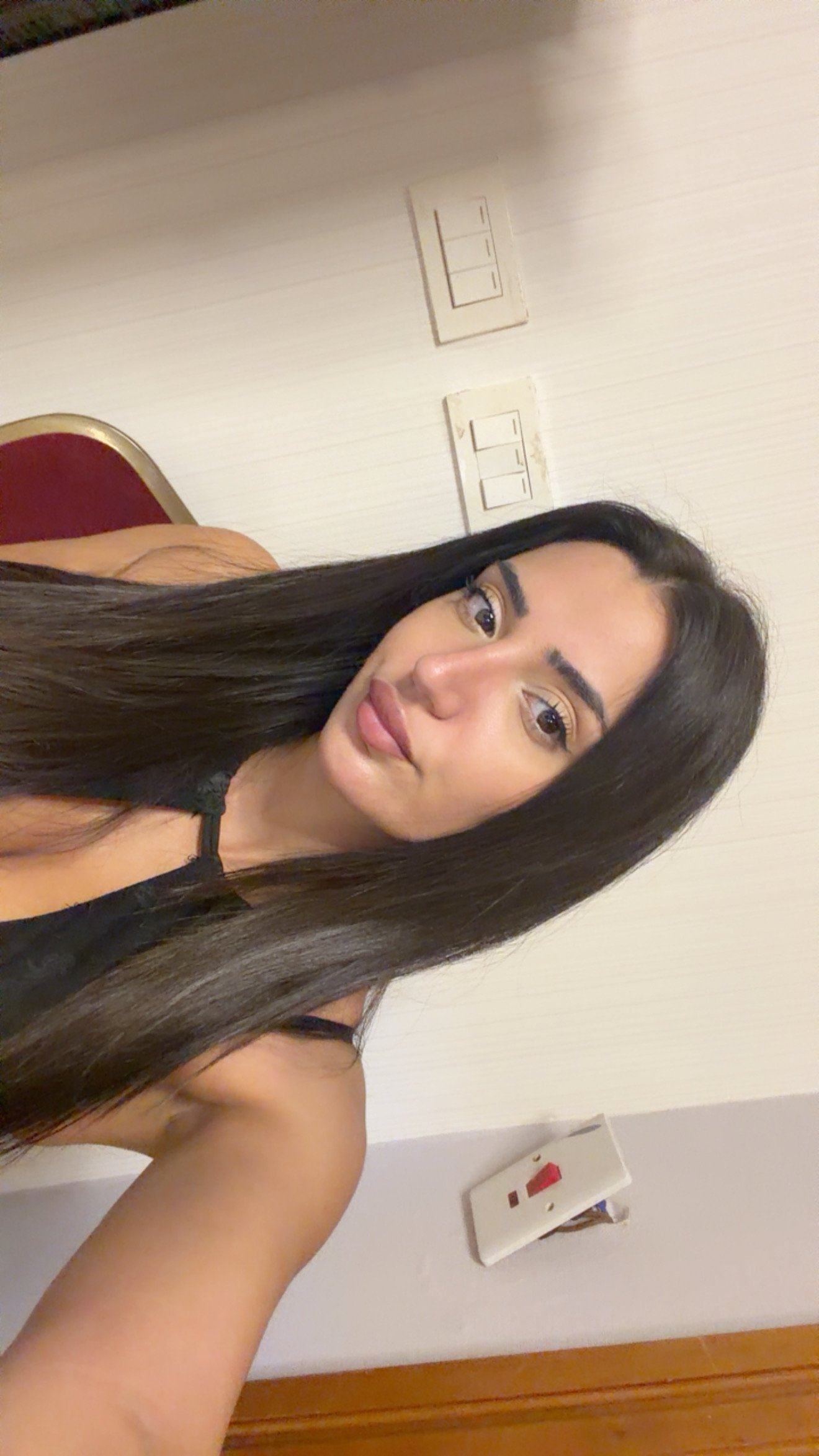 المودل / Lara Zogheib